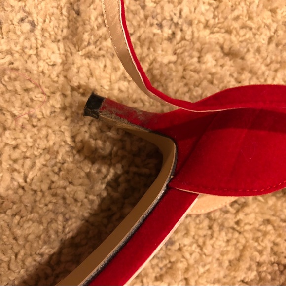 Cute Red 2” heels 💛 - Picture 4 of 5